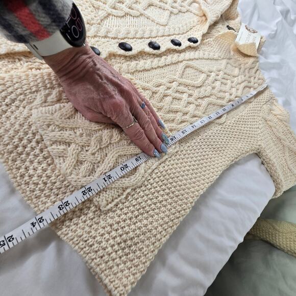Inis Crafts NWT Irish made button down sweater large ivory cream - Picture 9 of 17